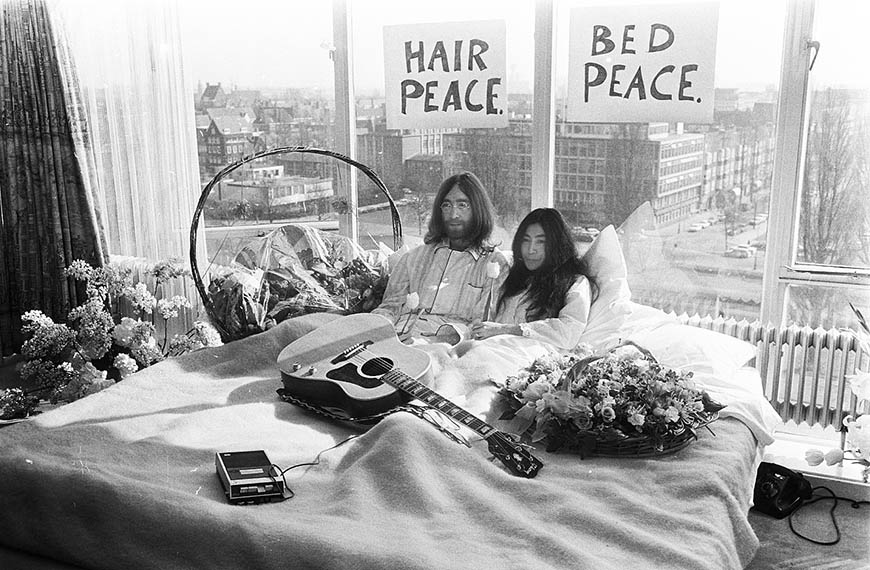 Bed-in-for-Peace-Hilton-Amsterdam