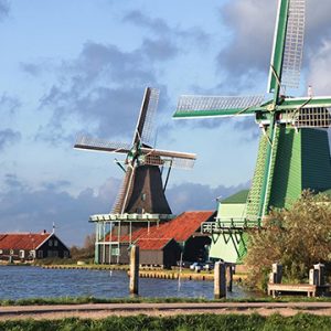 Volendam, Marken & Windmills – Dutch Countryside Tour