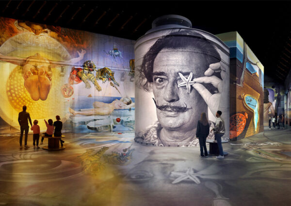 Werk van Gaudí en Dalí komt tot leven in Fabrique des Lumières